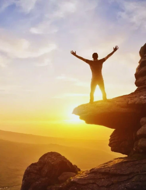 Motivational Shayari in Hindi – हौसले और मेहनत की ताकत देती प्रेरणादायक शायरी इमेज