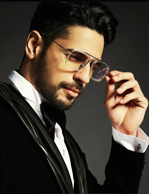 Stylish Attitude Shayari in Hindi for Boys and Girls – Best Royal Status Lines with Swag